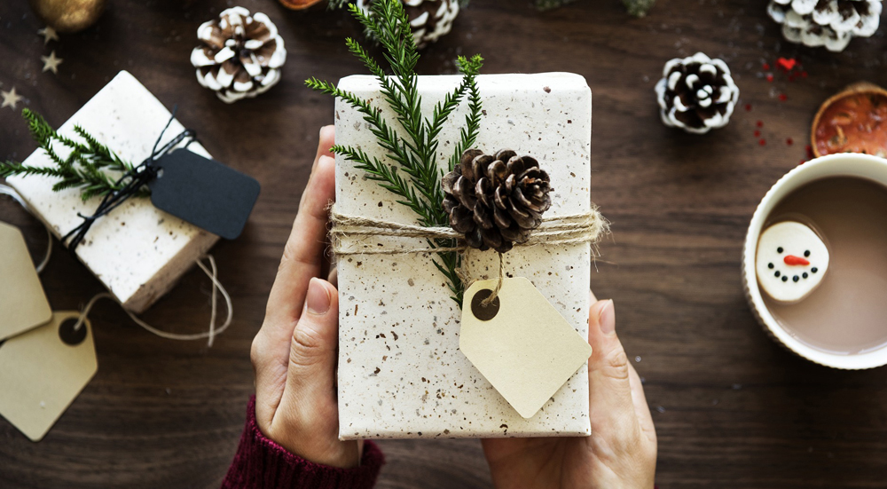 Guide to Magical Gift-Giving this Holiday Season featured